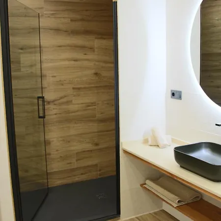 Nuevo Y Precioso Apartamento De 65M2 Valenza Esterno foto